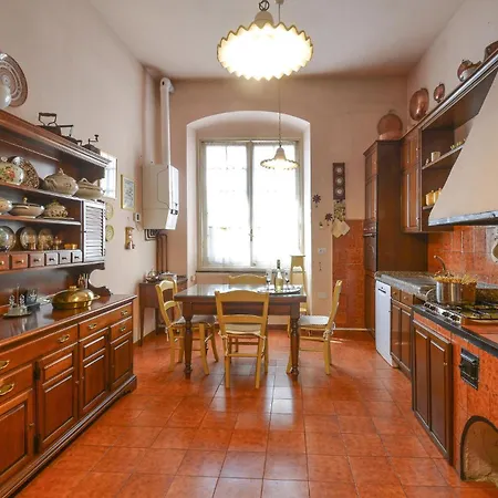 Apartment 3 Bedroom Cozy In Sestri Ponente *