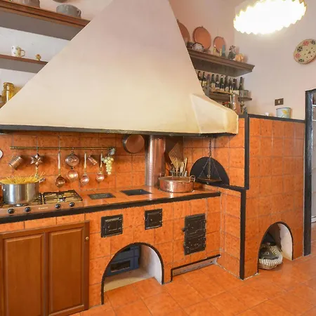 Apartamento 3 Bedroom Cozy In Sestri Ponente