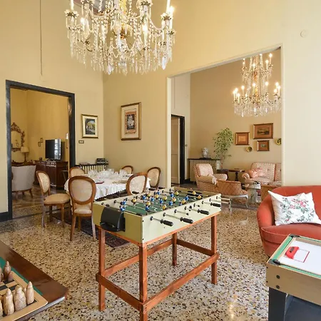 Apartamento 3 Bedroom Cozy In Sestri Ponente Génova