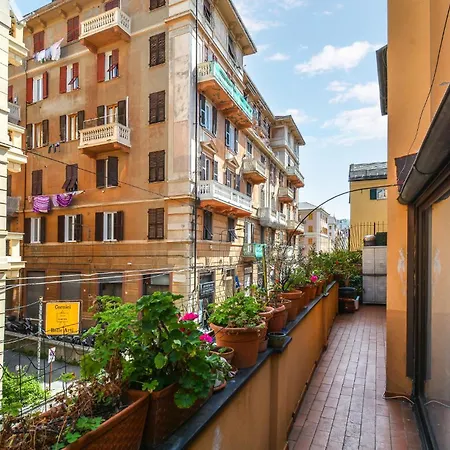 3 Bedroom Cozy In Sestri Ponente * Génova