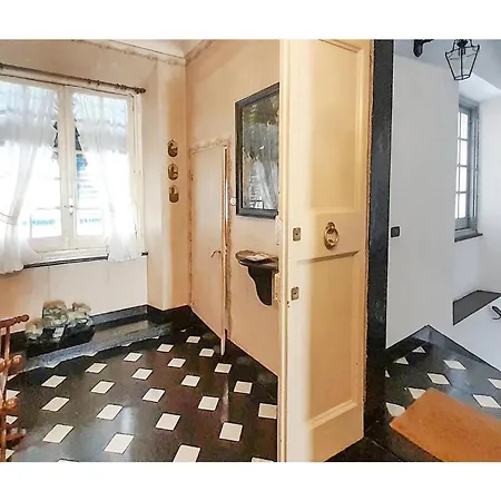 3 Bedroom Cozy In Sestri Ponente Apartamento *
