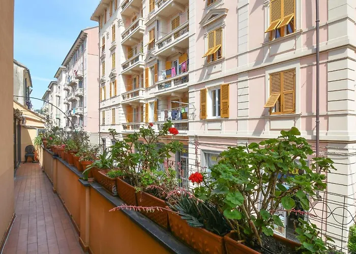 Appartement In Sestri Ponente *
